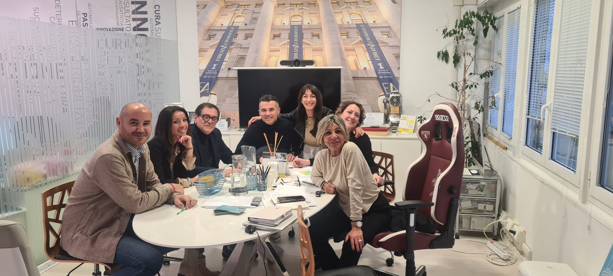 Presto il primo point frutto di una collaborazione tra colleghi acrobatici!